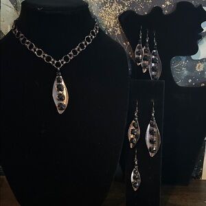 Elegant Bronze Tone and Black Necklace Set